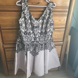 Women's special occasion dress